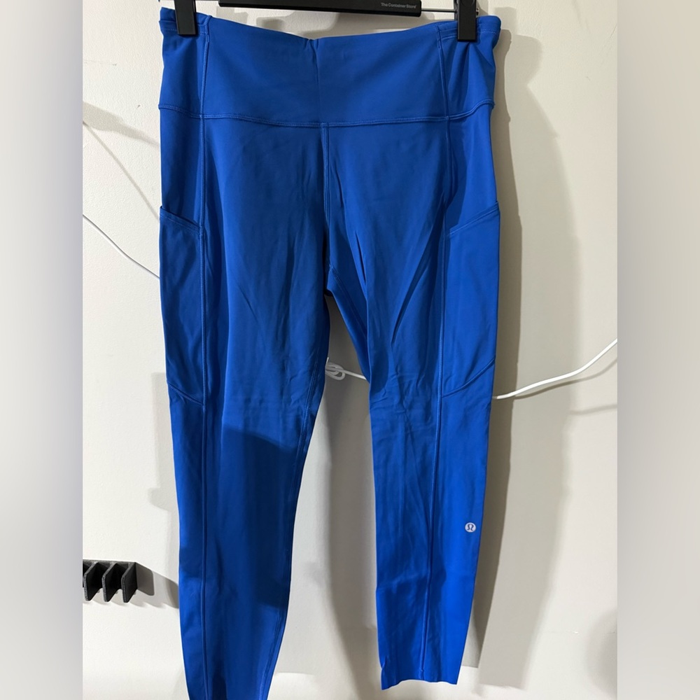 Lululemon fast & free leggings, Sz 10, 25” length, Blue